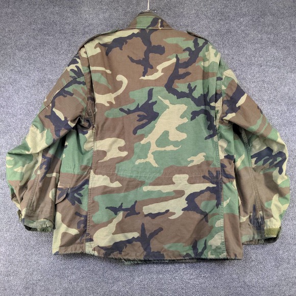 U.S. Army Mens Camo Cold Weather Field Coat Green Brown Size M Short - Picture 3 of 12
